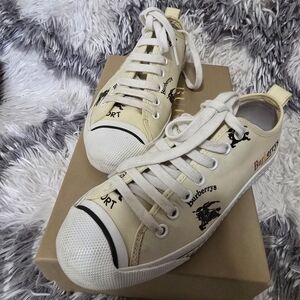 Burberry Cream Canvas Low-Top Sneakers with Logo Print